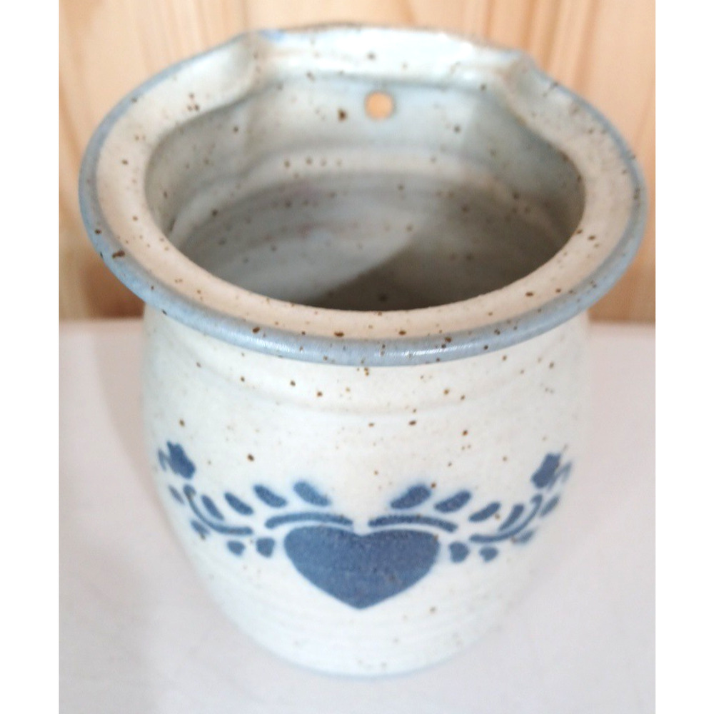 VTG Blue Heart Salt Speckled Stoneware Wall Vase Pocket 7x4 Country Cottage - Picture 7 of 16